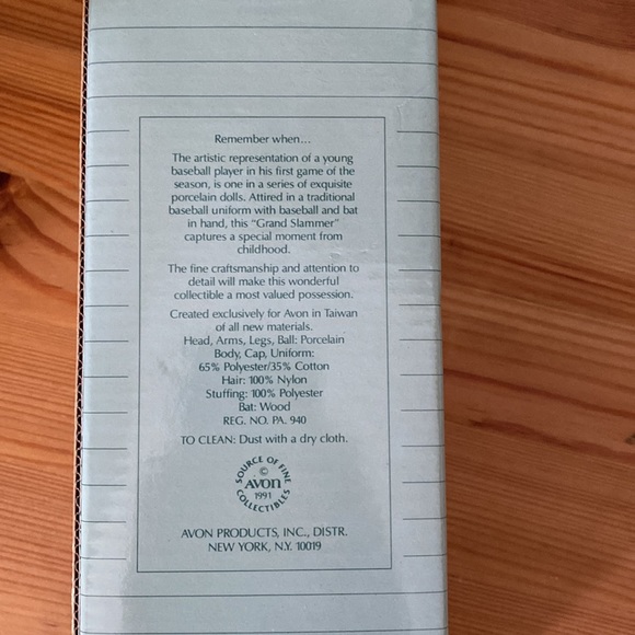 Avon Childhood Dreams Porcelain doll collection Grand Slammers New in box - Picture 6 of 6